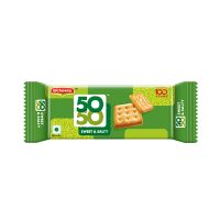 Britannia  50/50 Sweet & Salty Crackers 62g